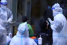 Hà Nội ngày thứ ba liên tiếp trên 2.800 ca Covid-19, số mắc hôm sau cao hơn hôm trước