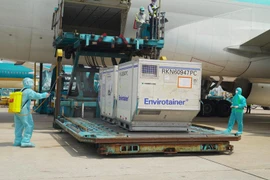 Việt Nam cần 25.000 tỷ đồng để mua và tiêm vaccine Covid-19