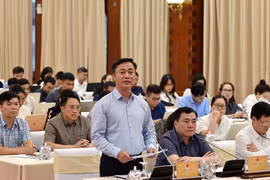 Thứ trưởng Bộ Xây dựng: Thổi giá đất đấu giá rồi bỏ cọc là 1 trong 3 lý do làm giá đất tăng đột biến 