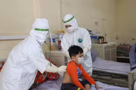 Sau tròn một tuần, số mắc Covid-19 tại Hà Nội mới giảm xuống dưới 30.000 ca 