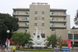 Vụ nâng khống giá thiết bị y tế ở BV Bạch Mai: Mỗi người bệnh bị móc túi 18 triệu đồng