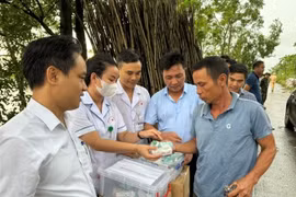 Hà Nội lập 5 tổ chống dịch cơ động tại nơi ngập úng ở Chương Mỹ và Quốc Oai