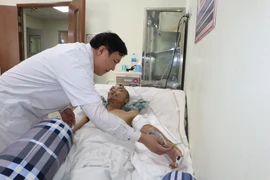 Người đàn ông ngã từ giàn giáo cao 8m xuống đất, cánh tay đứt rời, được cứu chữa thành công