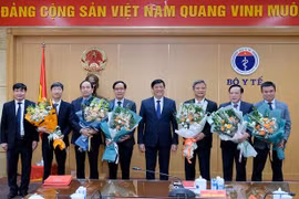 Bộ Y tế bổ nhiệm nhiều Cục trưởng, Vụ trưởng mới
