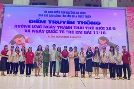 Hà Nội tổ chức nhiều hoạt động tuyên truyền bảo vệ trẻ em gái, người cao tuổi