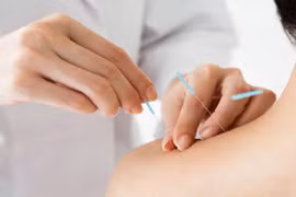 Hà Nội: Đình chỉ một cơ sở y học cổ truyền hành nghề “chui”, phạt 6 cơ sở khác