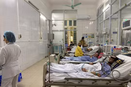 Trời lạnh, người già nhập viện do bệnh phổi và đột quỵ tăng cao