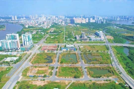 Quy định mới nhất về xử lý người lợi dụng chức vụ quyền hạn giao đất trái phép