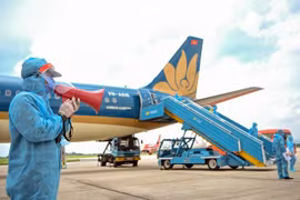 Khẩn tìm người đi trên hai chuyến bay từ Đà Nẵng đến Hà Nội có bệnh nhân Covid-19