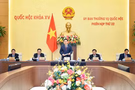 Ủy ban Thường vụ Quốc hội có thể xem xét đề nghị xây dựng Luật Chuyển đổi giới tính
