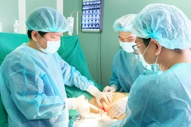 Tiêm filler để làm căng vòng 3, cô gái nhập viện vì mưng mủ, áp xe