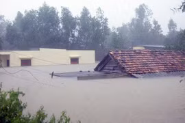 Công điện của Thủ tướng về ứng phó khẩn cấp mưa lũ tại miền Trung