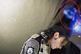 SỐC: Hồn ma Michael Jackson hiện về cạnh người đóng vai mình?