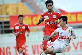 NÓNG: Hai cầu thủ V.Ninh Bình bị bắt vụ dàn xếp tỷ số, đánh bạc