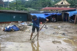 Hỗ trợ 1 tỷ đồng cho Hà Tĩnh và Quảng Bình bị thiệt hại do mưa lũ