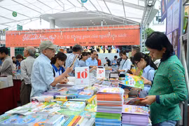 Hội sách mùa Thu 2016 : Không gian của người yêu sách