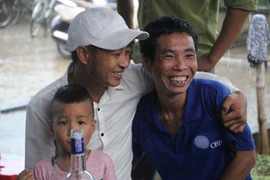 Sau 4 năm biệt tích, các anh trở về trong vòng tay người thân