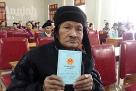 Cụ ông 83 tuổi vẫn xin ra khỏi danh sách hộ nghèo