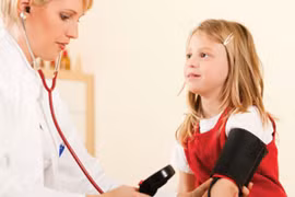 Trẻ bị huyết áp cao ảnh hưởng đến tư duy