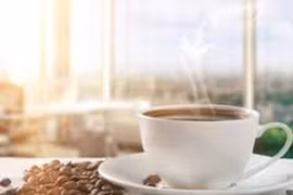 Lý do không nên uống cà phê thay bữa sáng