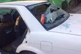 Bình cứu hỏa phát nổ do để ô tô ngoài trời nắng