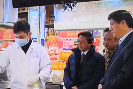 Tiếp tục kiểm tra an toàn thực phẩm tại siêu thị Metro