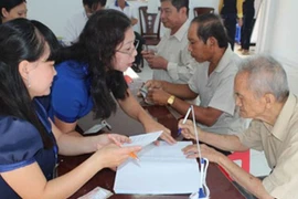 Tăng mức trợ cấp cho người có công với cách mạng