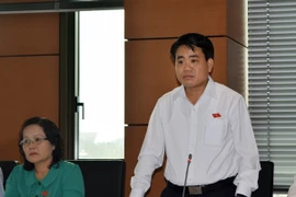 Kiểm soát chặt buôn lậu để gỡ khó cho doanh nghiệp 