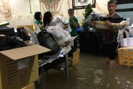 Biệt thự triệu đô của Đàm Vĩnh Hưng ngập sâu trong nước