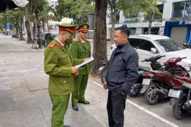 Mạnh tay xử lý 14 bãi xe trái phép tại quận Hoàn Kiếm trong những ngày nghỉ Tết