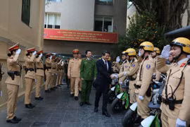 Ban Nội chính Thành ủy Hà Nội thăm, chúc Tết Phòng Cảnh sát giao thông Công an Thủ đô