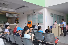 Bệnh viện dùng công nghệ, người bệnh bớt phiền hà
