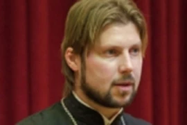 Linh mục bị buộc tội ấu dâm được dẫn độ về Nga