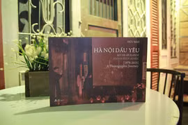 "Hà Nội dấu yêu" qua hai sắc độ trắng đen