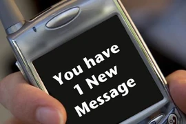 7 mẫu tin nhắn tối kị không nên gửi tới người cũ