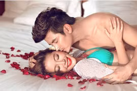 7 "chiêu" giúp phòng the không nguội lạnh 