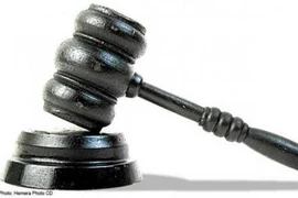 “Bóc lịch” 18 năm vì tội cưỡng hiếp con riêng của người yêu