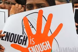 Nữ giúp việc bị hiếp dâm tập thể 2 lần trong vòng vài giờ