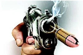 Cô dâu bị tình cũ bắn chết ngay trong lễ cưới