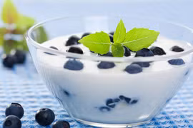 5 lý do nên ăn sữa chua hàng ngày
