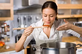 Nghệ thuật trở thành người vợ trong mơ