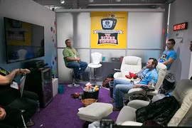 Xem tivi liên tục 87 giờ