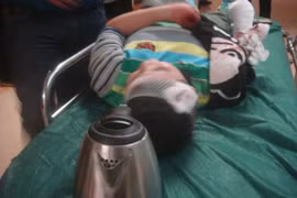 Trung Quốc: Gã đàn ông man rợ chặt tay con người tình