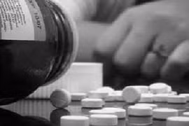 Thiếu nữ tự vẫn vì bạn trai không chịu bỏ trốn