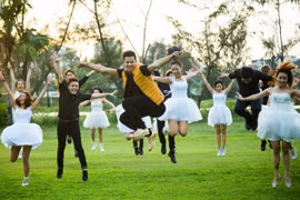 Trọng Hiếu tỏ tình bằng màn trình diễn Flashmob