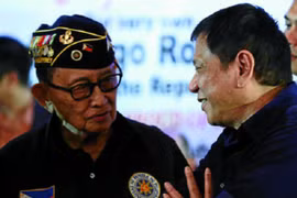 Cựu Tổng thống Philippines làm đặc phái viên tại Trung Quốc