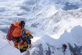 Trung Quốc định ngăn đôi ‘nóc nhà thế giới’ để chống đại dịch Covid-19