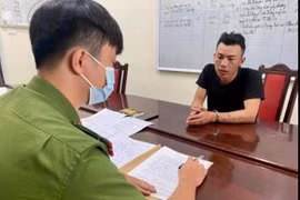 [Tin nhanh sáng 17-6-2021] Lý do người đàn ông giật 3 lọ thuốc tăng cường sinh lý