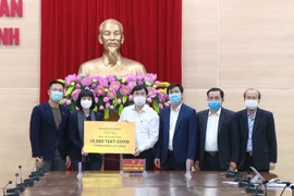 Sun Group tặng 10.000 test xét nghiệm Covid-19 cho Quảng Ninh