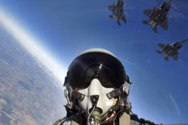 [ẢNH] Phòng không Nga buộc Israel đình chỉ vô thời hạn các cuộc tấn công Syria?